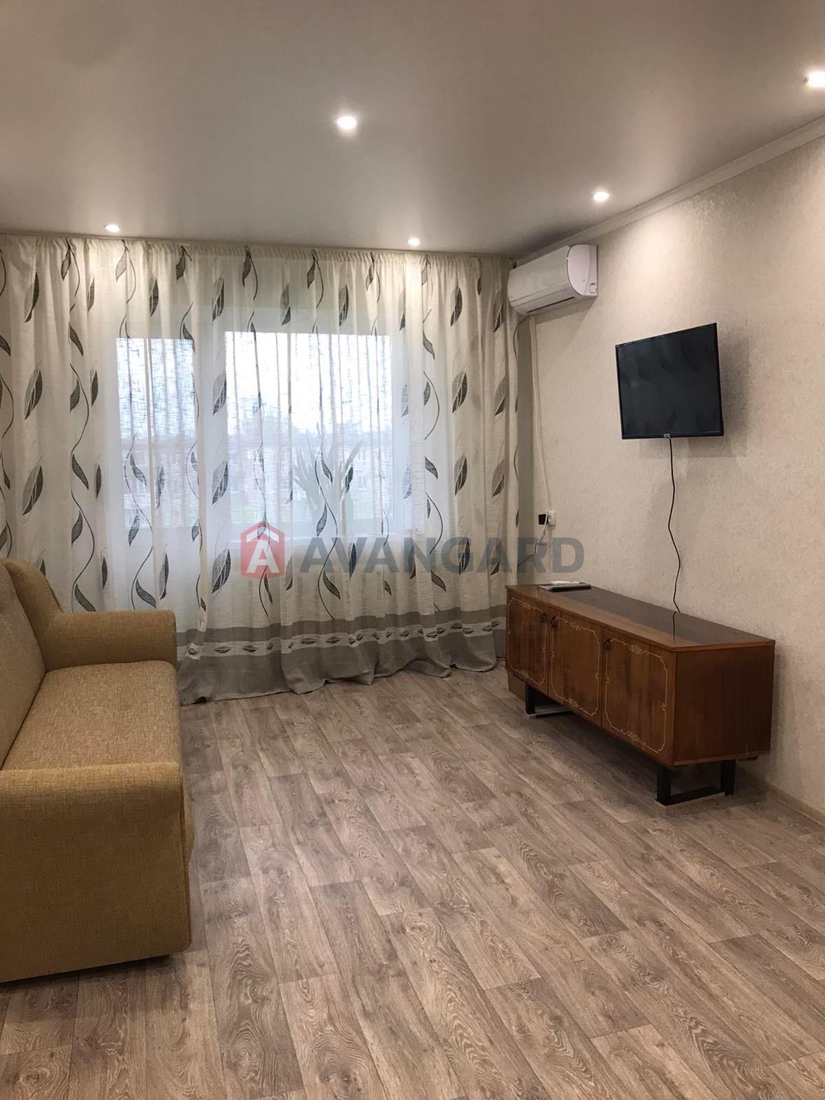 2 ����. ��������, 44/27/7 ��. �., 5/5 ���� ���� 1