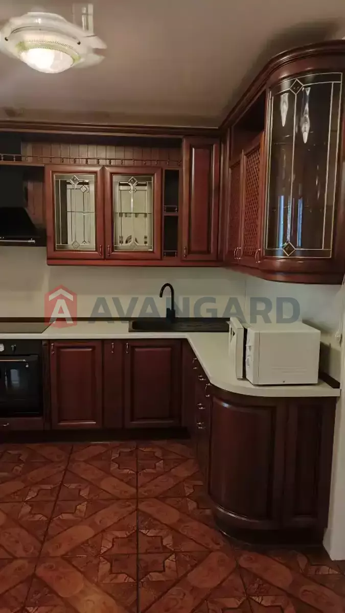 3 ��. ��������, 106/70/14 ��. �., 2/9 ������ ���� 1