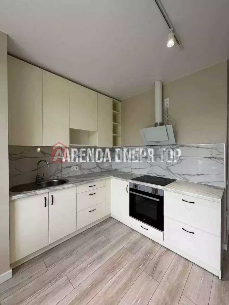 1 ��. ��������, 32/-/- ��. �., 3/6 ������ ���� 2