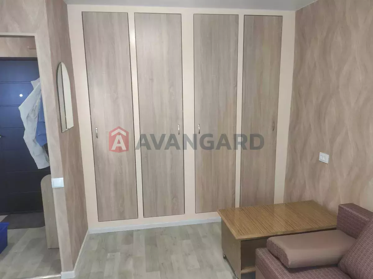 1 ��. ��������, 23/-/5 ��. �., 7/9 ������ ���� 4