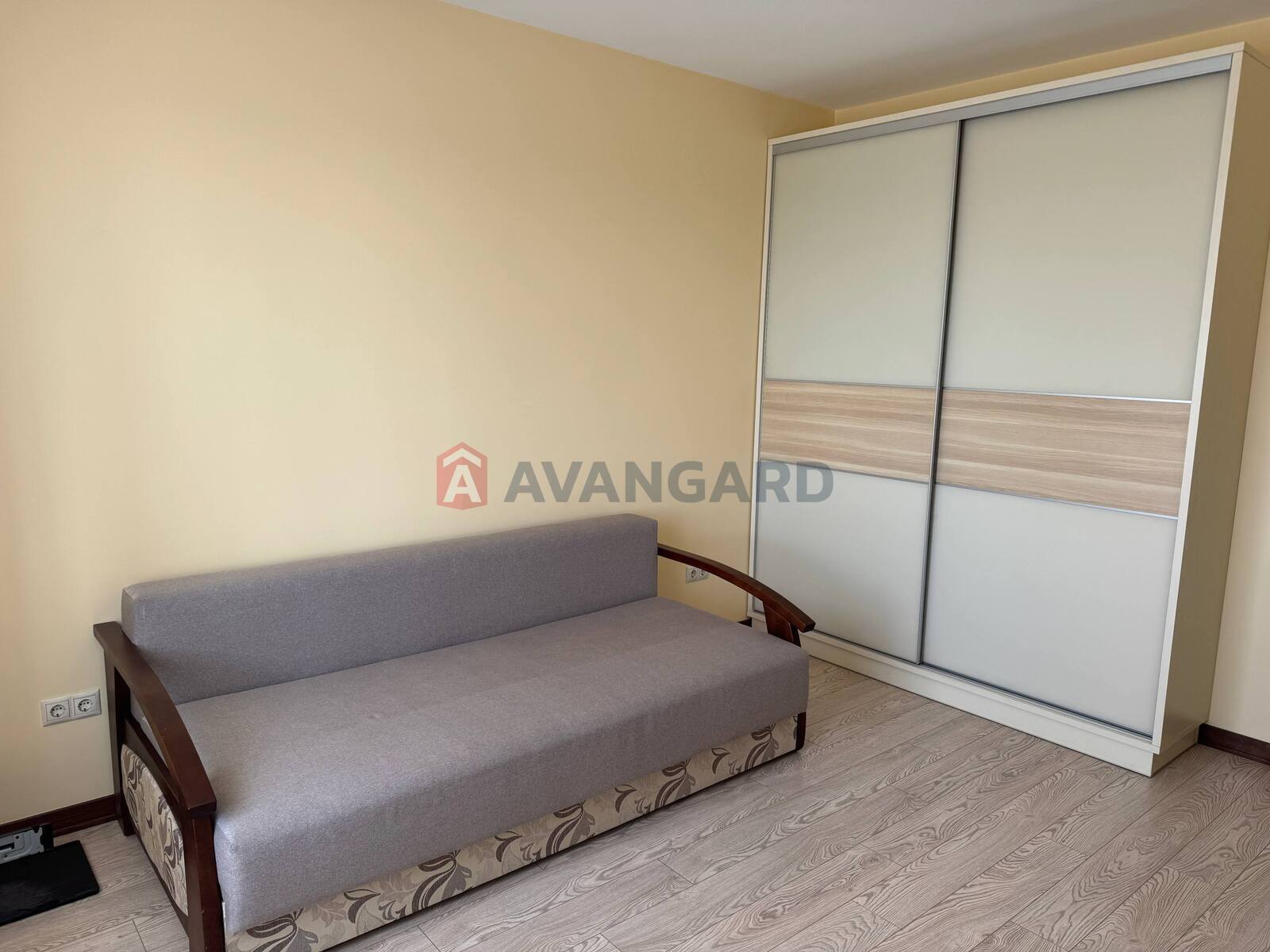 2 ��. ��������, 88/50/16 ��. �., 7/9 ������ ���� 3