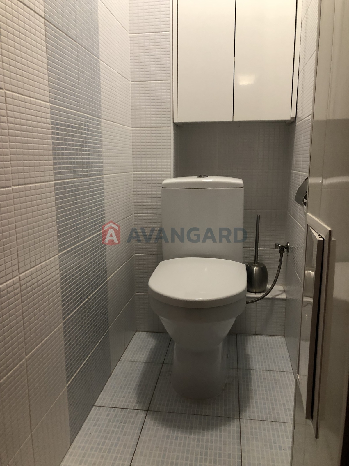 1 ��. ��������, 68/41/10 ��. �., 5/9 ������ ���� 8