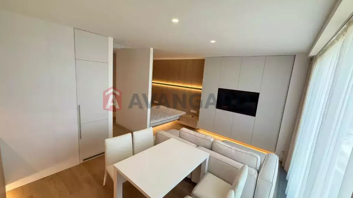 1 ����. ��������, 45/30/16 ��. �., 19/28 ���� ���� 3