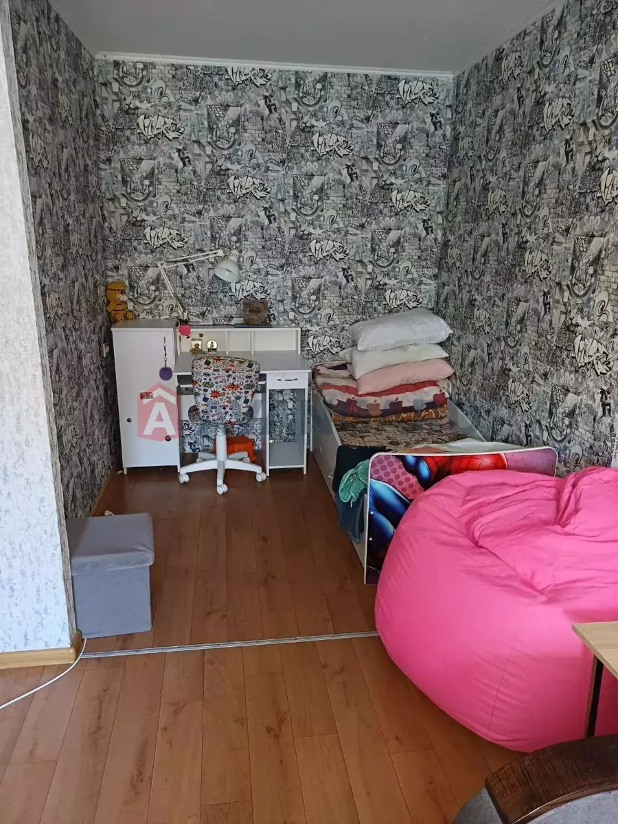 1 . , 37/-/8 . ., 3/3   2