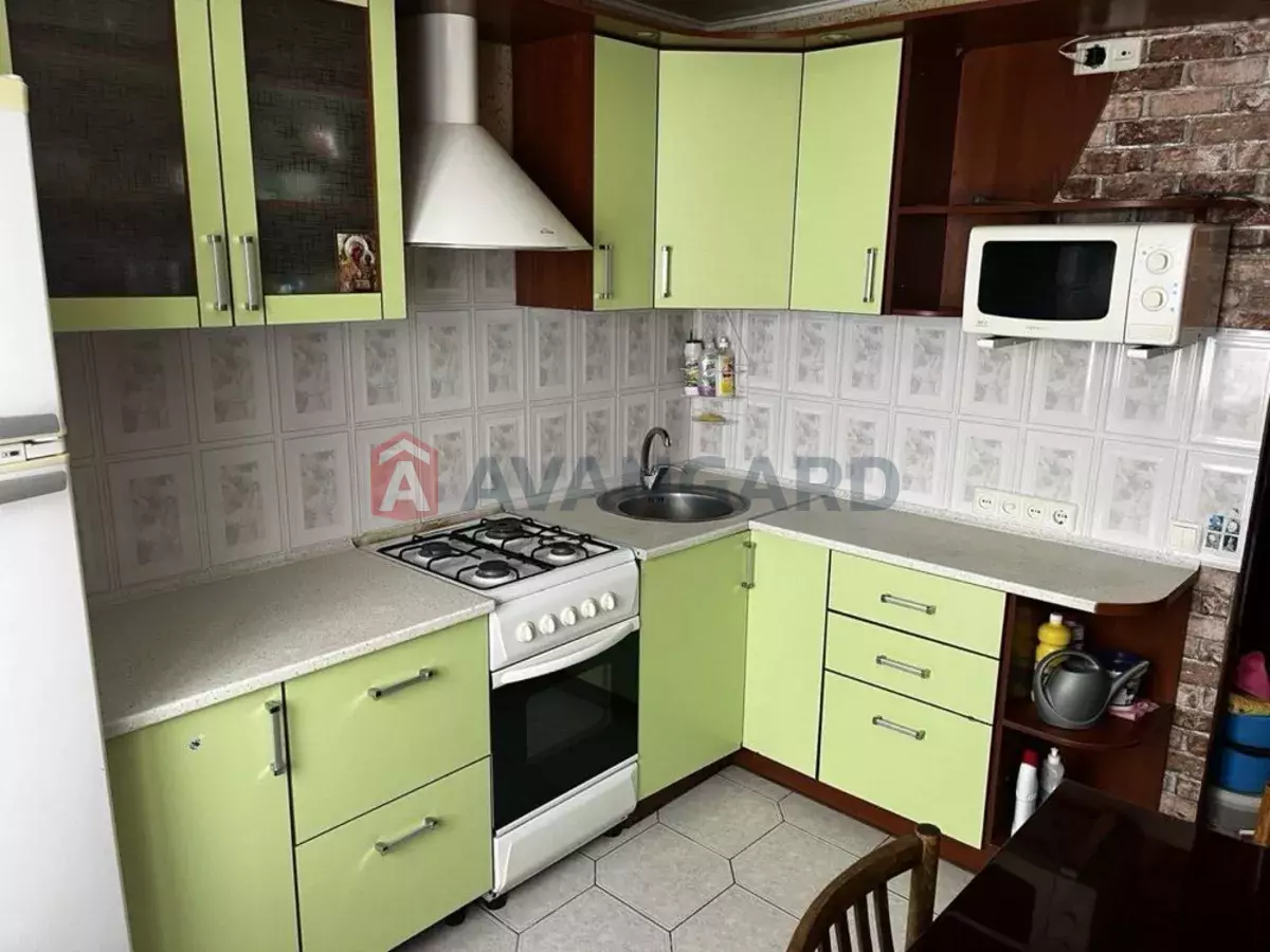 1 ��. ��������, 40/-/8 ��. �., 9/9 ������ ���� 2