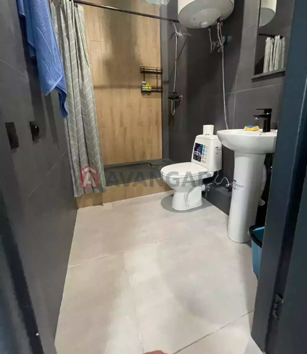 1 . , 23/-/- . ., 3/8   4