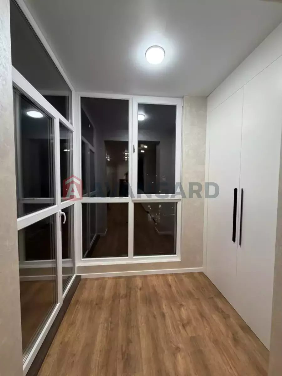 2 ����. ��������, 53/-/- ��. �., 10/10 ���� ���� 4