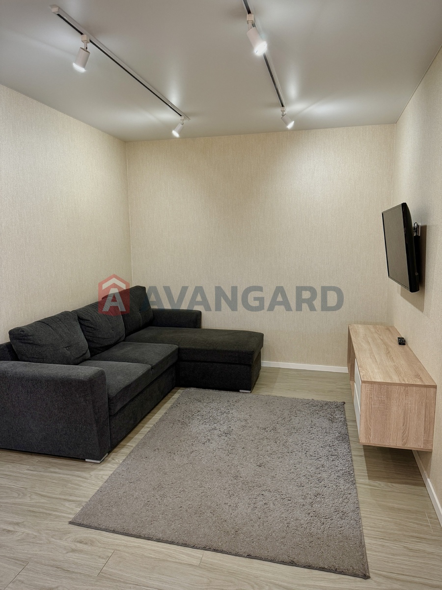 2 ��. ��������, 60/-/- ��. �., 5/12 ������ ���� 9