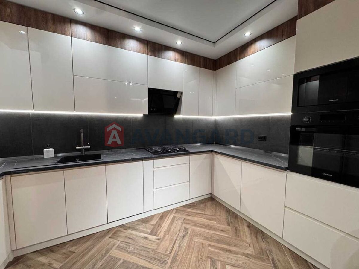 1 ��. ��������, 63/-/35 ��. �., 4/12 ������ ���� 2