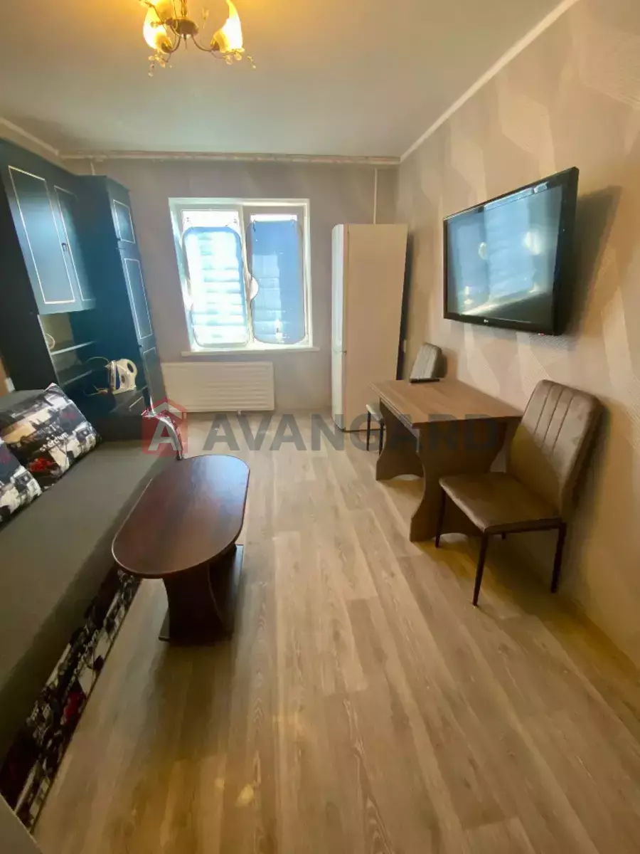 1 ����. ��������, 22/-/- ��. �., 4/9 ���� ���� 3