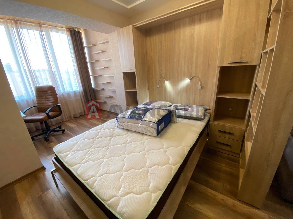 1 ����. ��������, 42/-/- ��. �., 12/12 ���� ���� 5