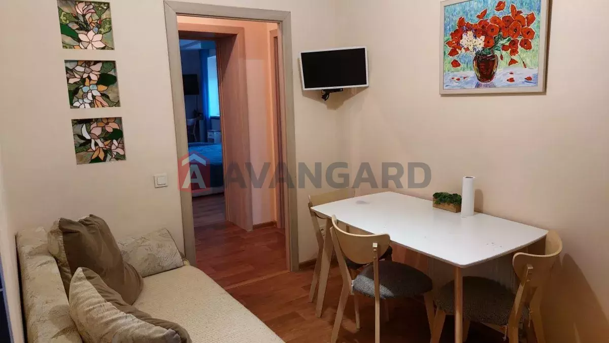 2 ��. ��������, 46/-/8 ��. �., 1/2 ������ ���� 6