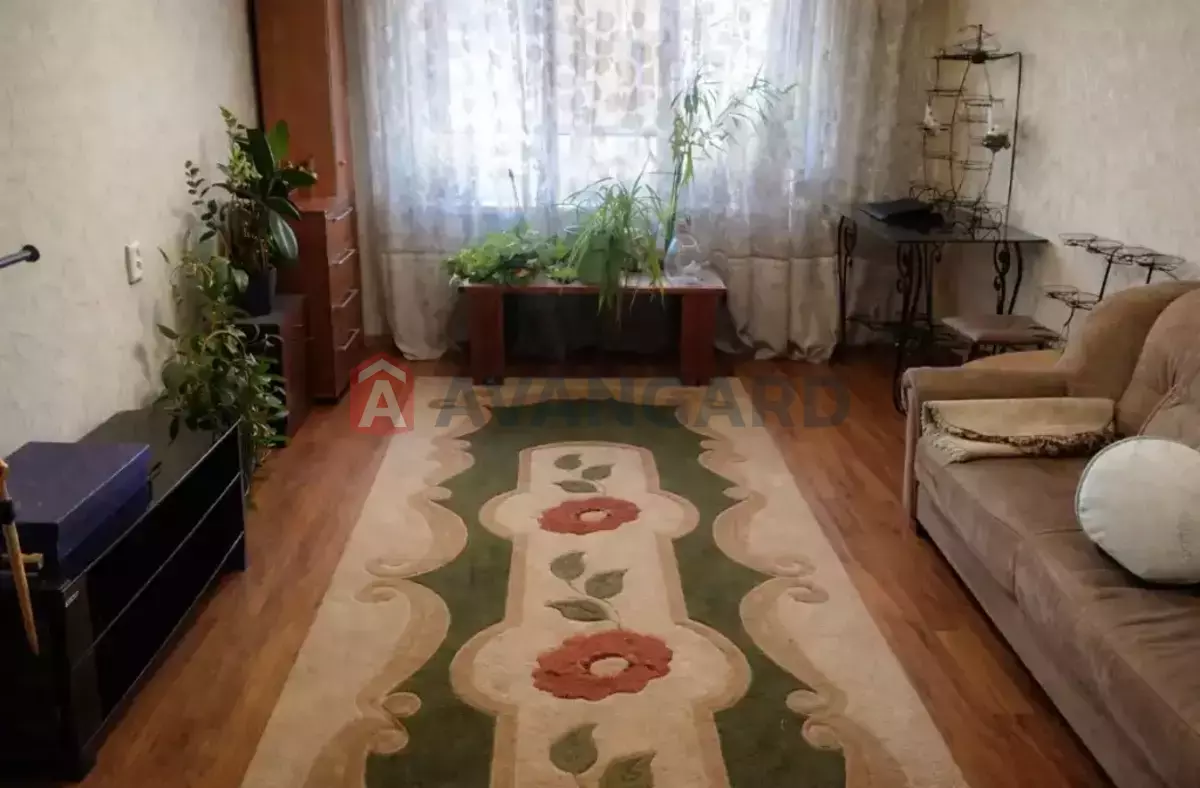 3 ����. ��������, 64/48/9 ��. �., 4/9 ���� ���� 12
