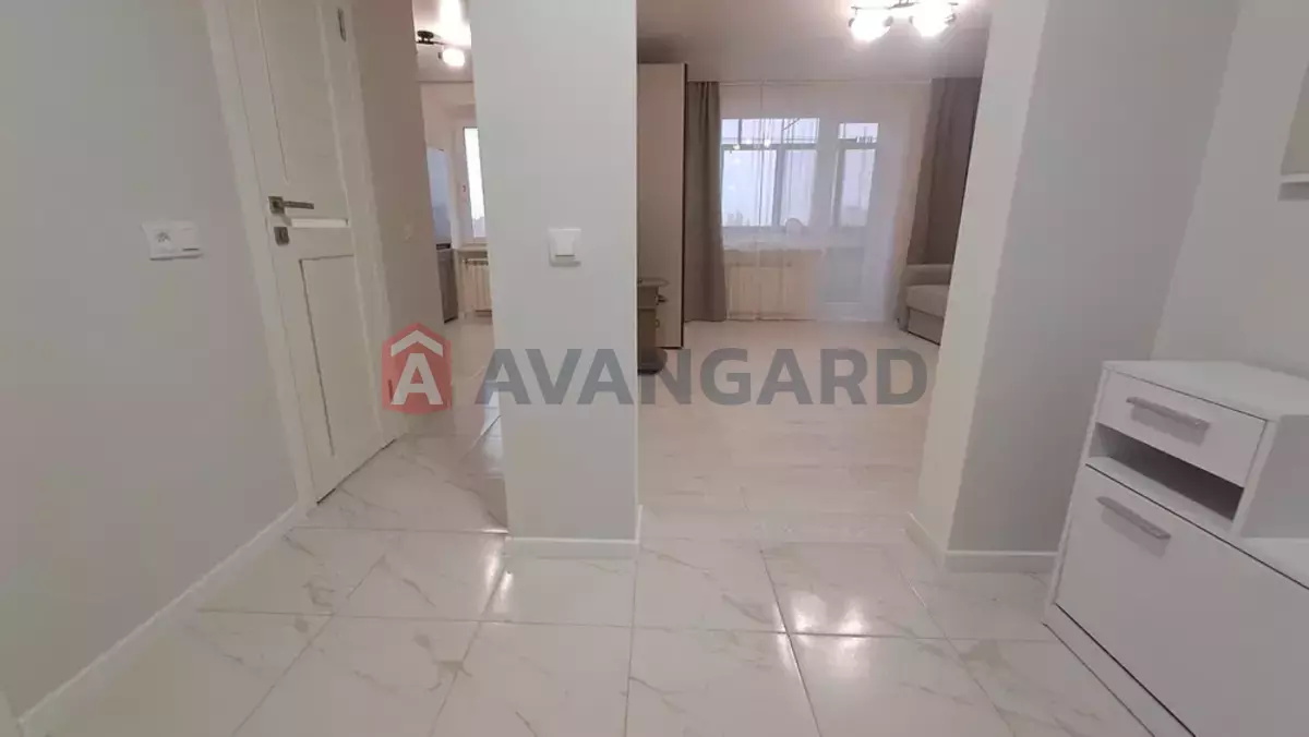 1 ��. ��������, 40/19/7 ��. �., 7/9 ������ ���� 8