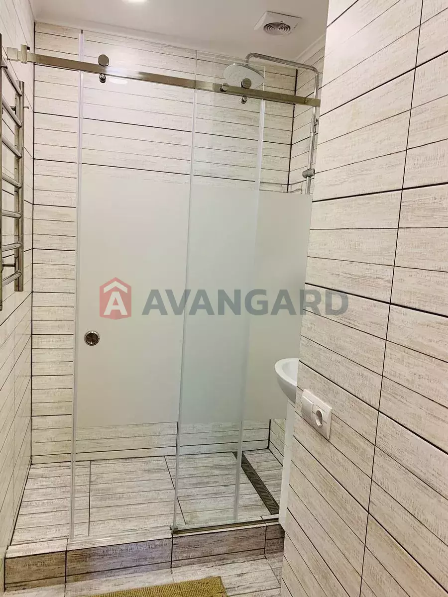 1 ����. ��������, 52/-/20 ��. �., 14/19 ���� ���� 17