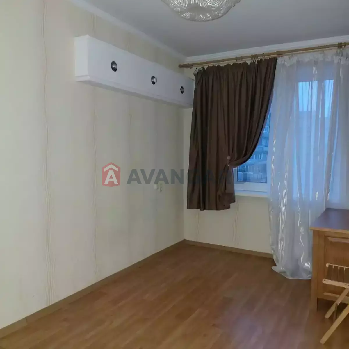 3 ��. ��������, 57/30/8 ��. �., 7/9 ������ ���� 14