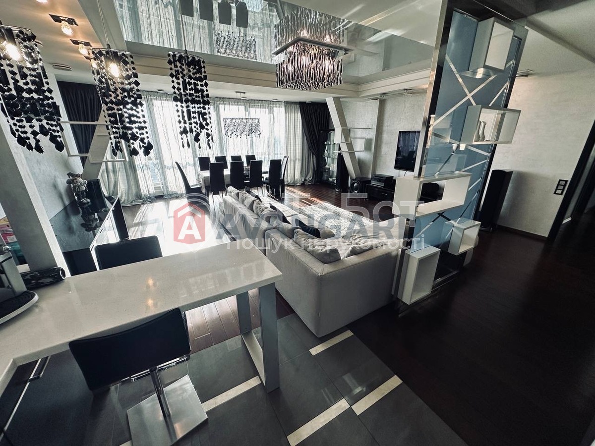 4 ��. ��������, 165/-/- ��. �., 16/17 ������ ���� 3