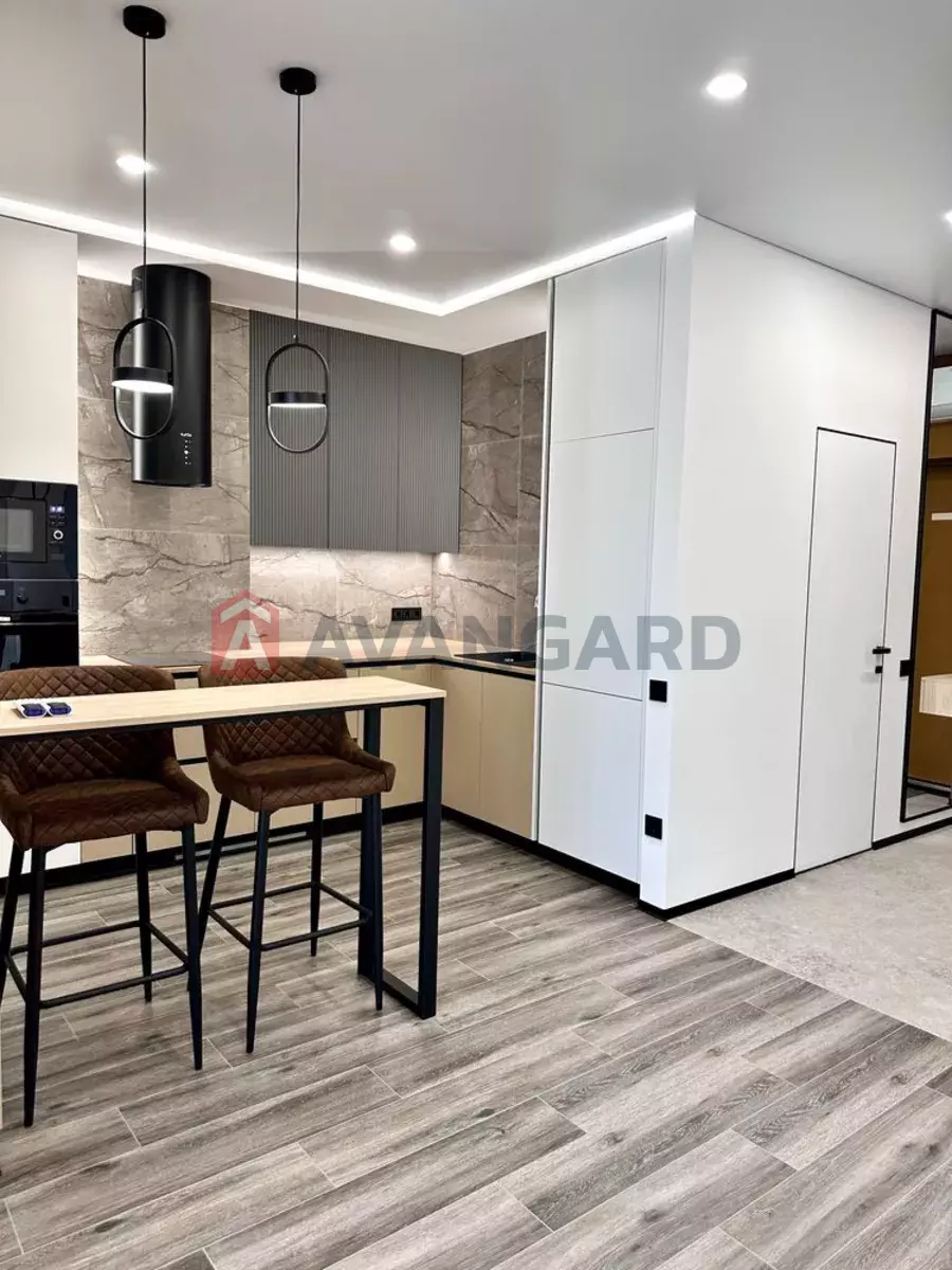 2 ����. ��������, 51/-/20 ��. �., 15/24 ���� ���� 20