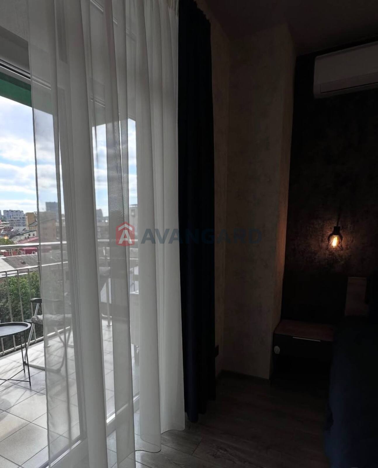 2 ��. ��������, 45/-/- ��. �., 8/13 ������ ���� 4