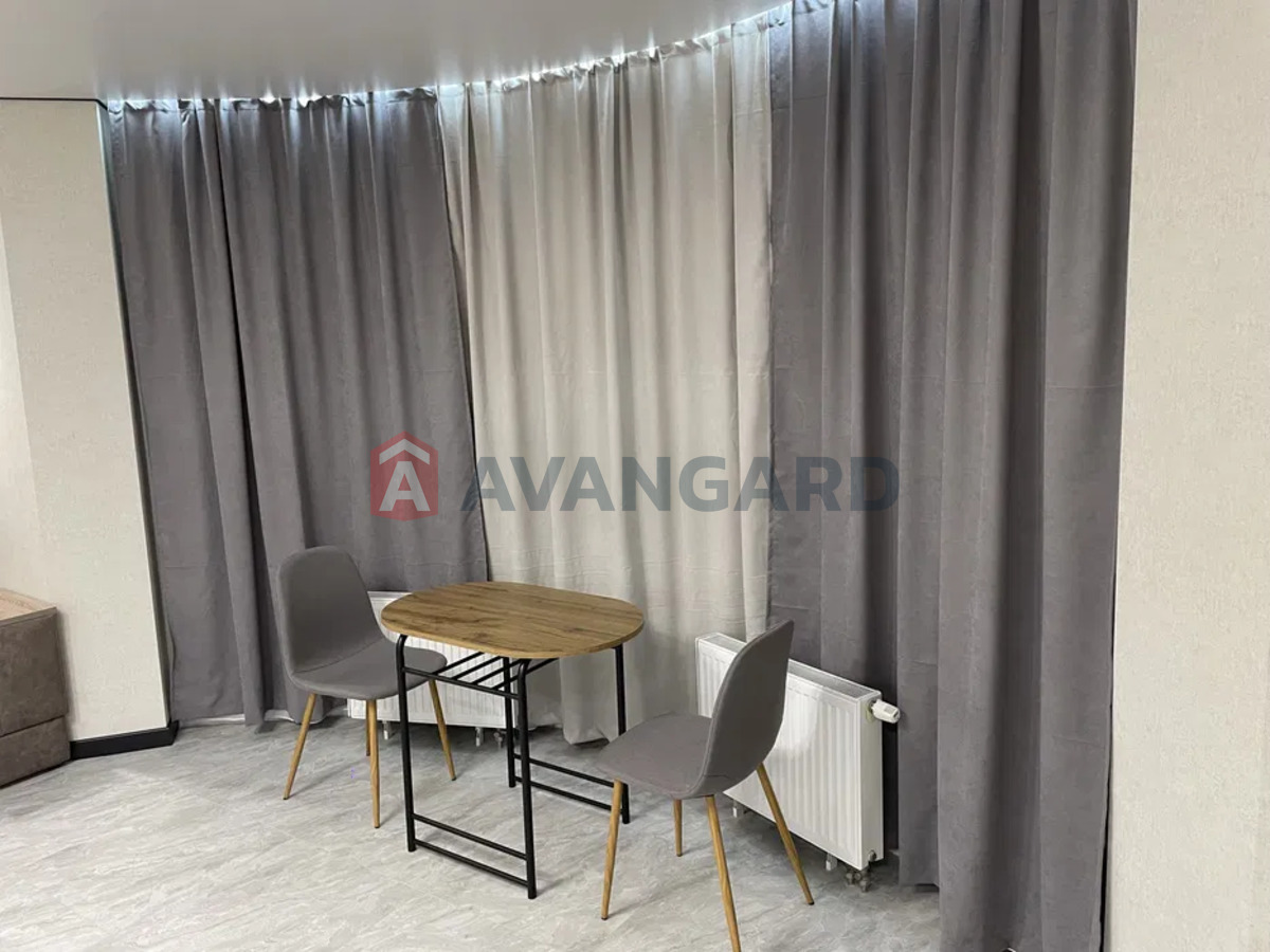 1 ��. ��������, 38/-/5 ��. �., 25/26 ������ ���� 11