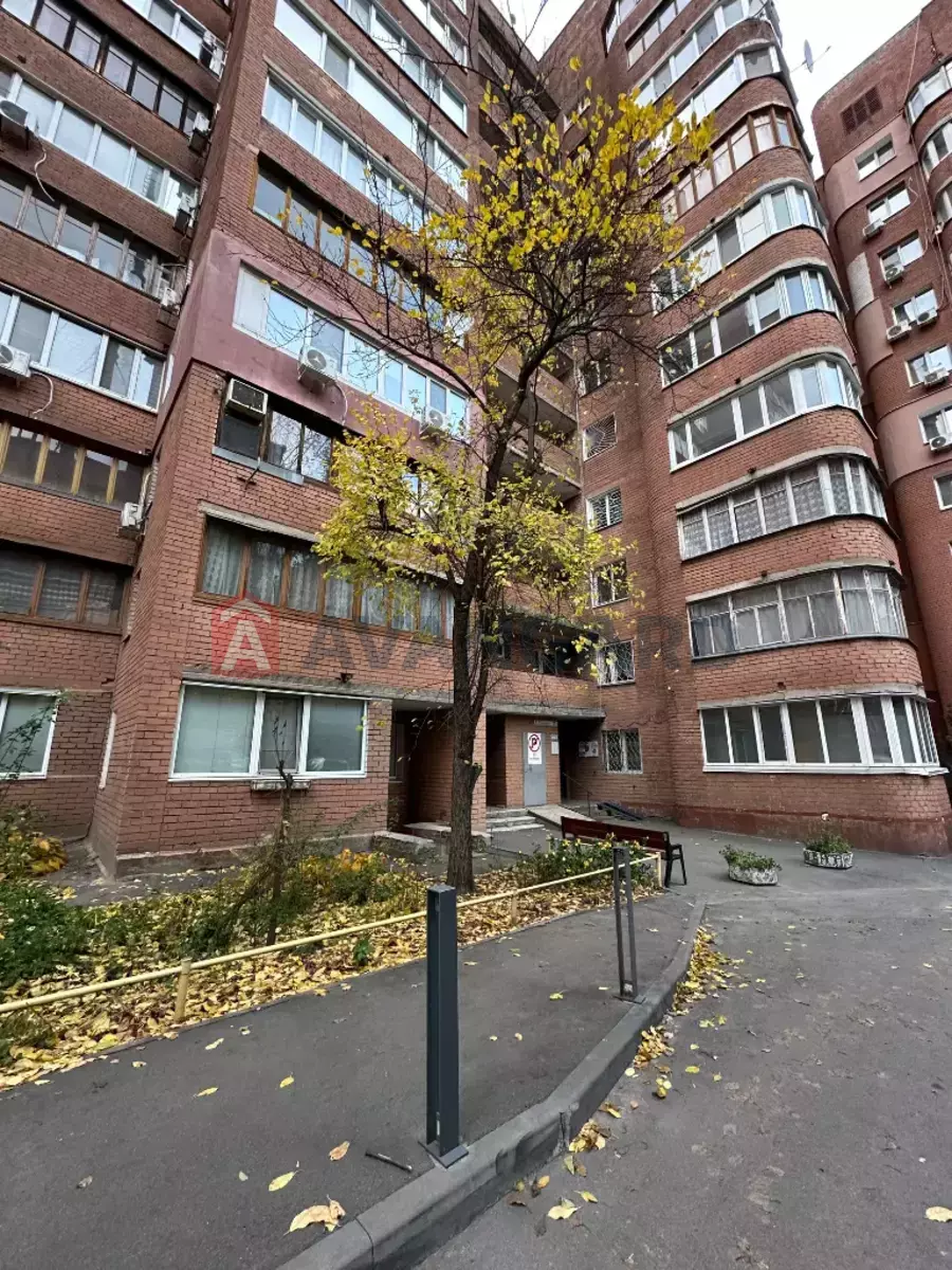 3 . , 70/45/12 . ., 8/9   24