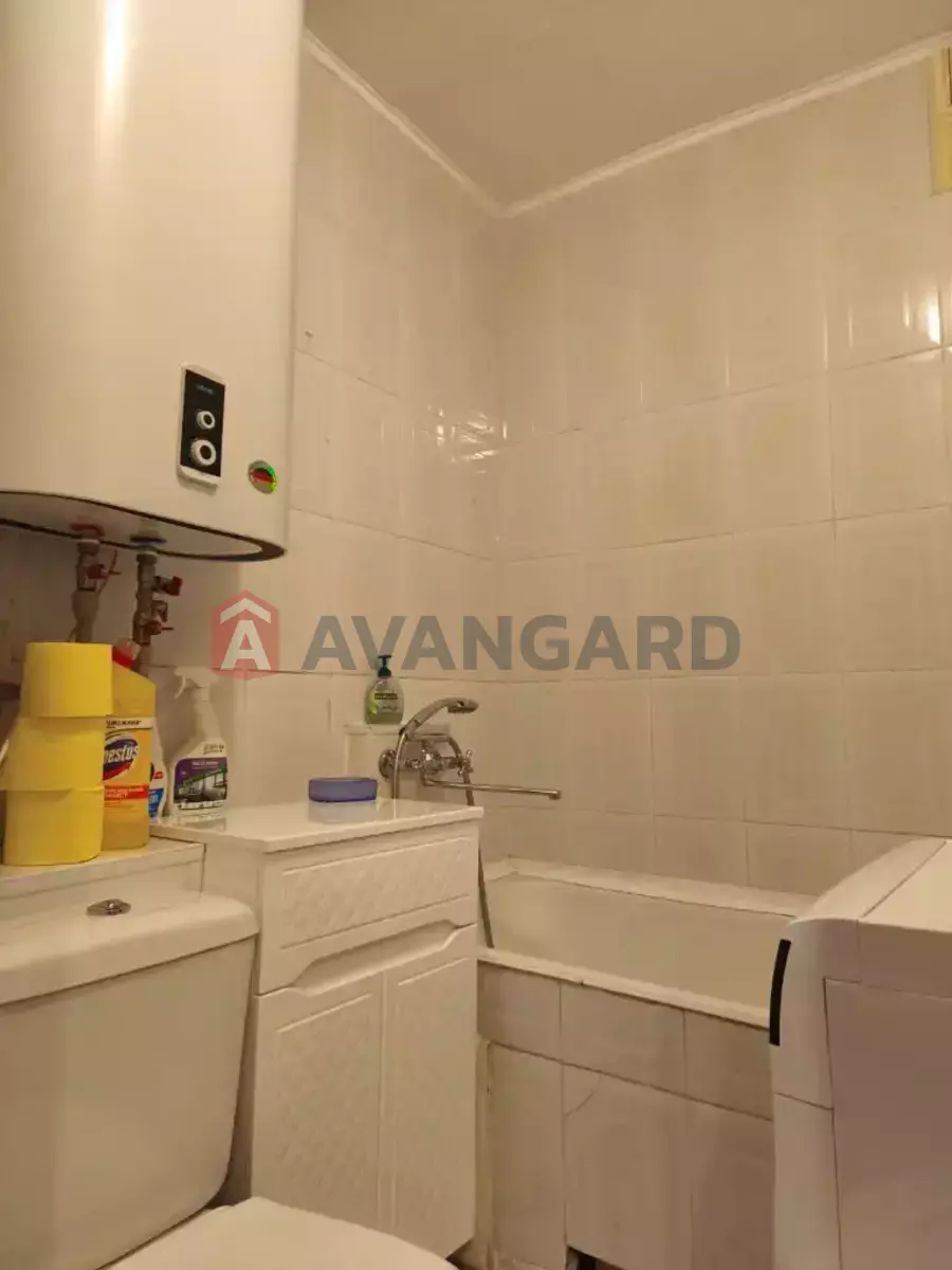 2 ��. ��������, 46/30/6 ��. �., 2/5 ������ ���� 8