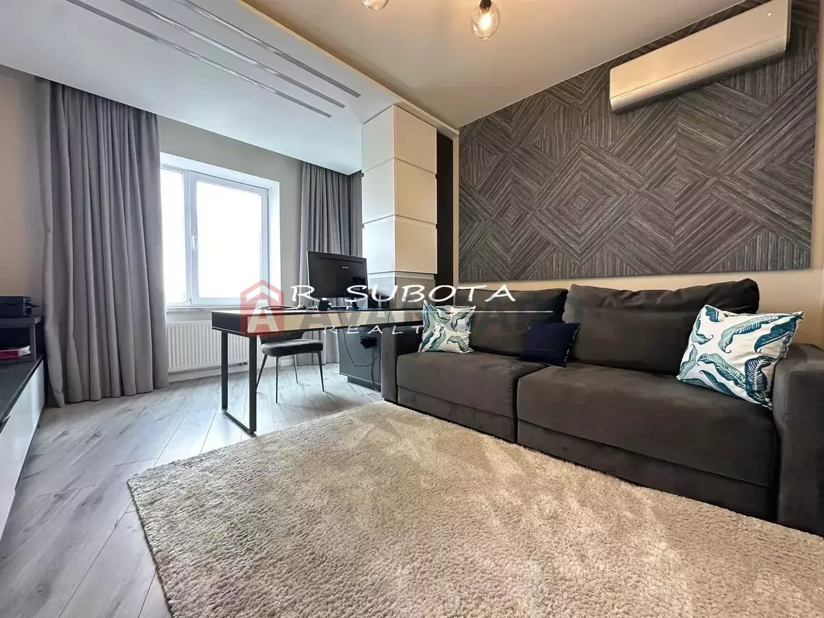 4 ��. ��������, 140/-/- ��. �., 19/24 ������ ���� 6