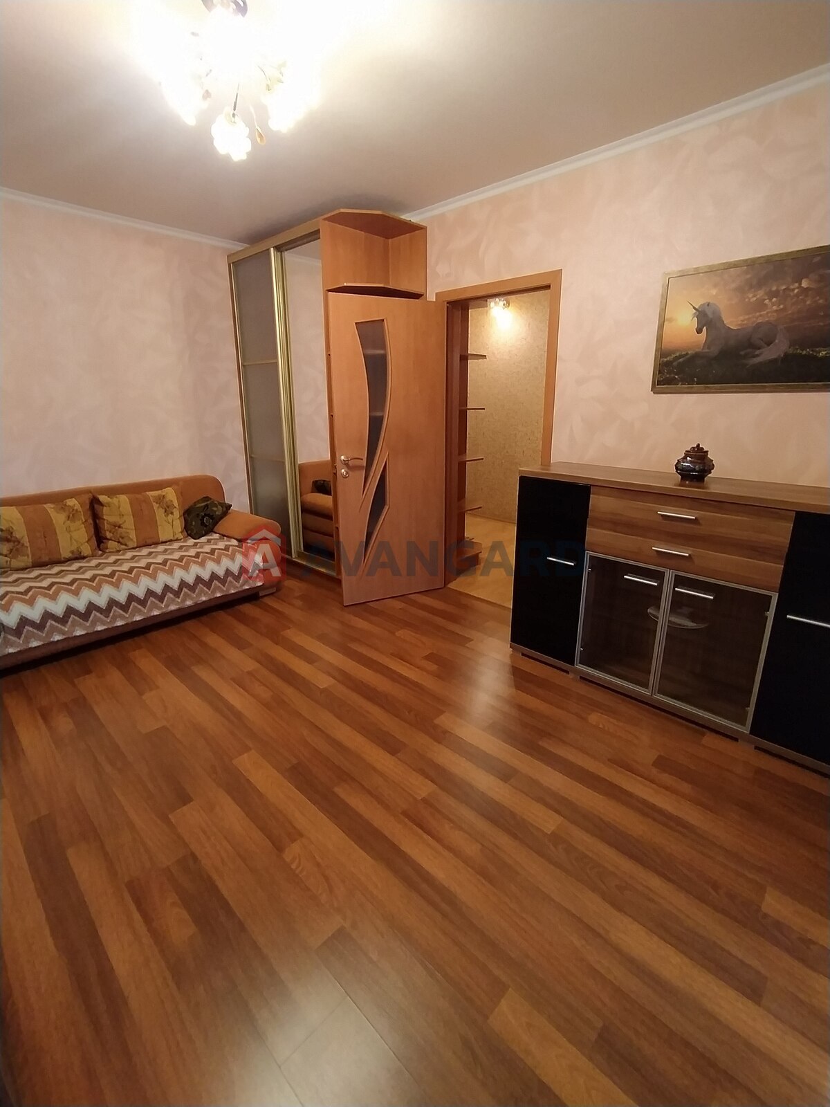 2 ��. ��������, 60/35/12 ��. �., 6/16 ������ ���� 17