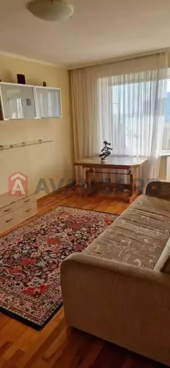 4 ��. ��������, 77/56/8 ��. �., 8/9 ������ ���� 13