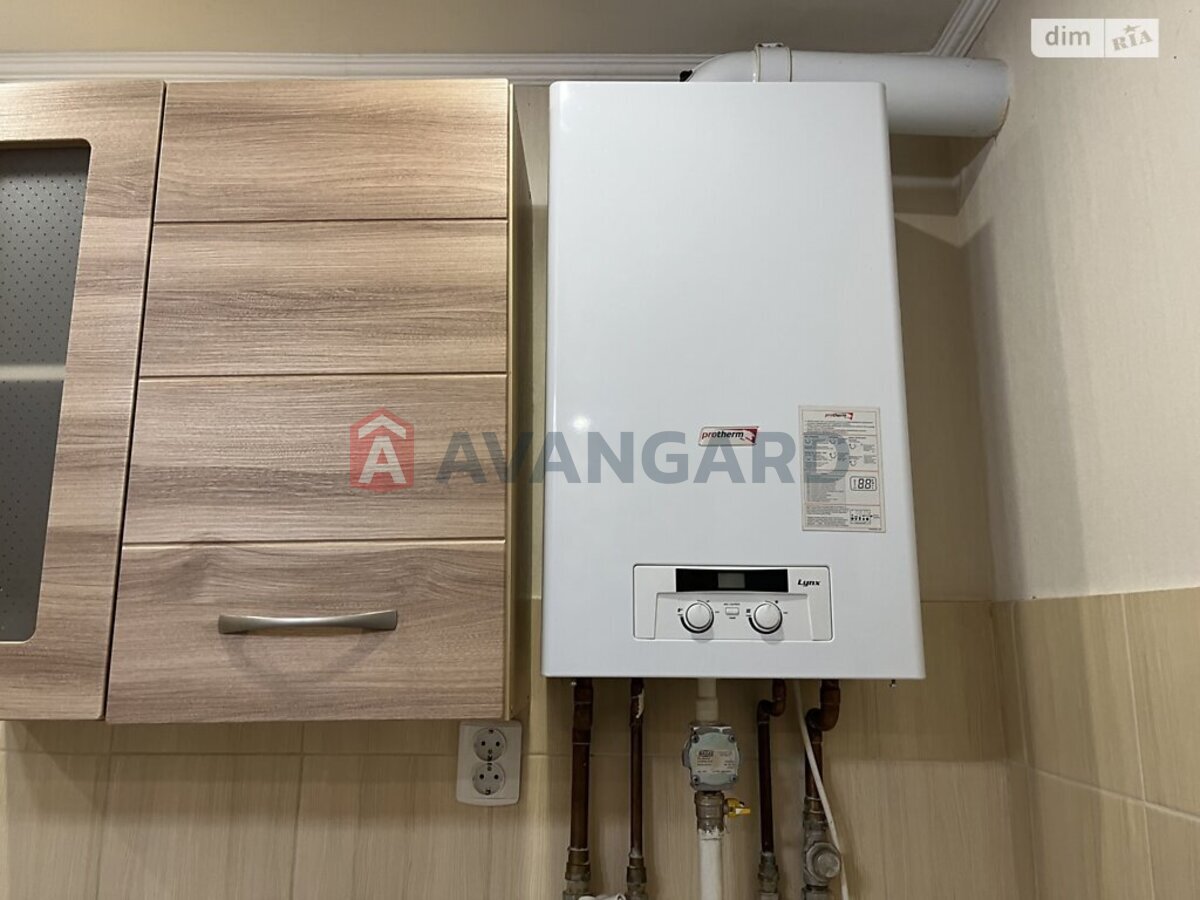 1 ��. ��������, 40/-/10 ��. �., 2/4 ������ ���� 7