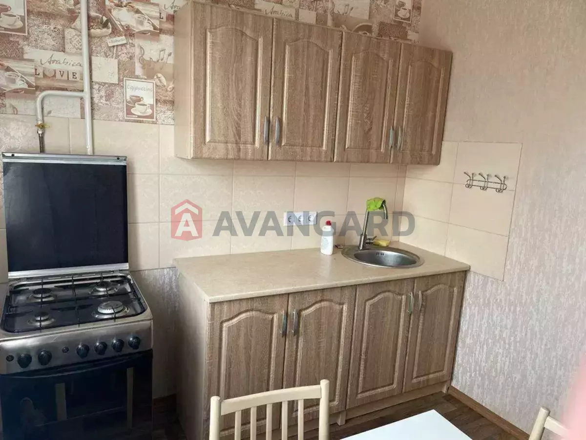 1 . , 39/-/6 . ., 8/9   1