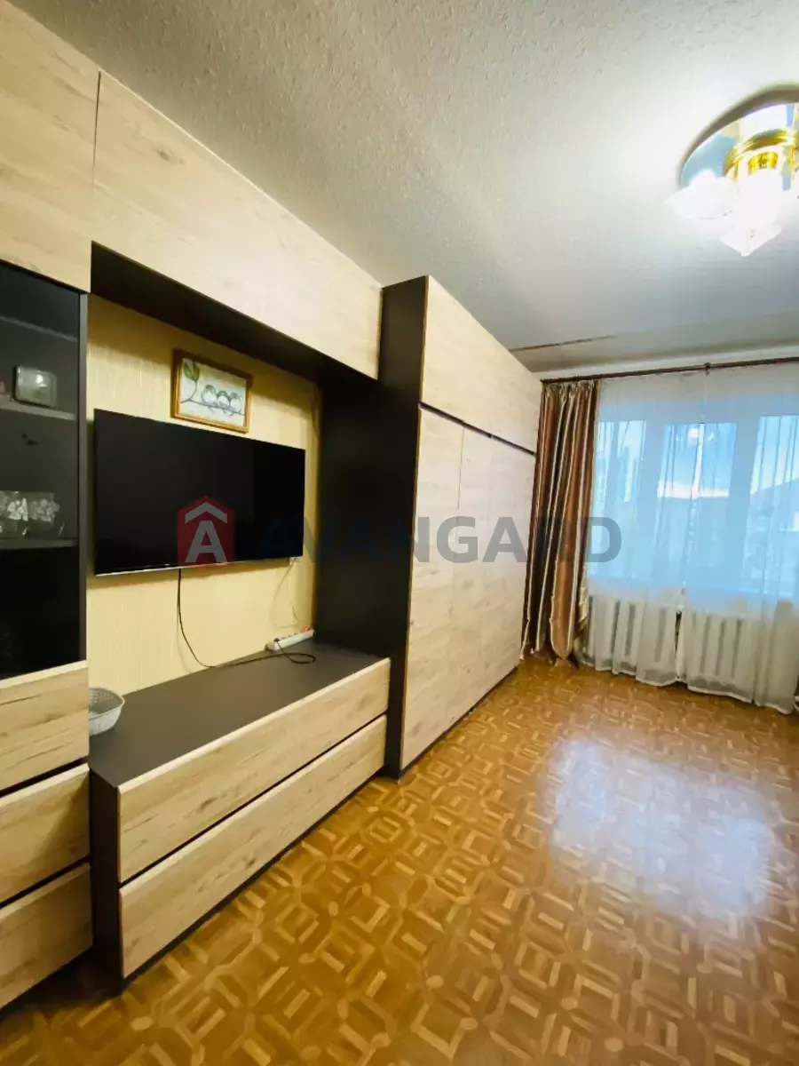 2 . , 69/-/9 . ., 9/9   4