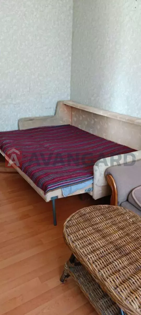 2 ����. ��������, 48/-/5 ��. �., 3/5 ���� ���� 8