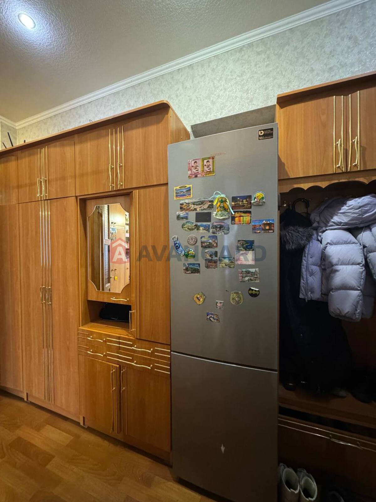 3 ��. ��������, 73/10/55 ��. �., 4/4 ������ ���� 4