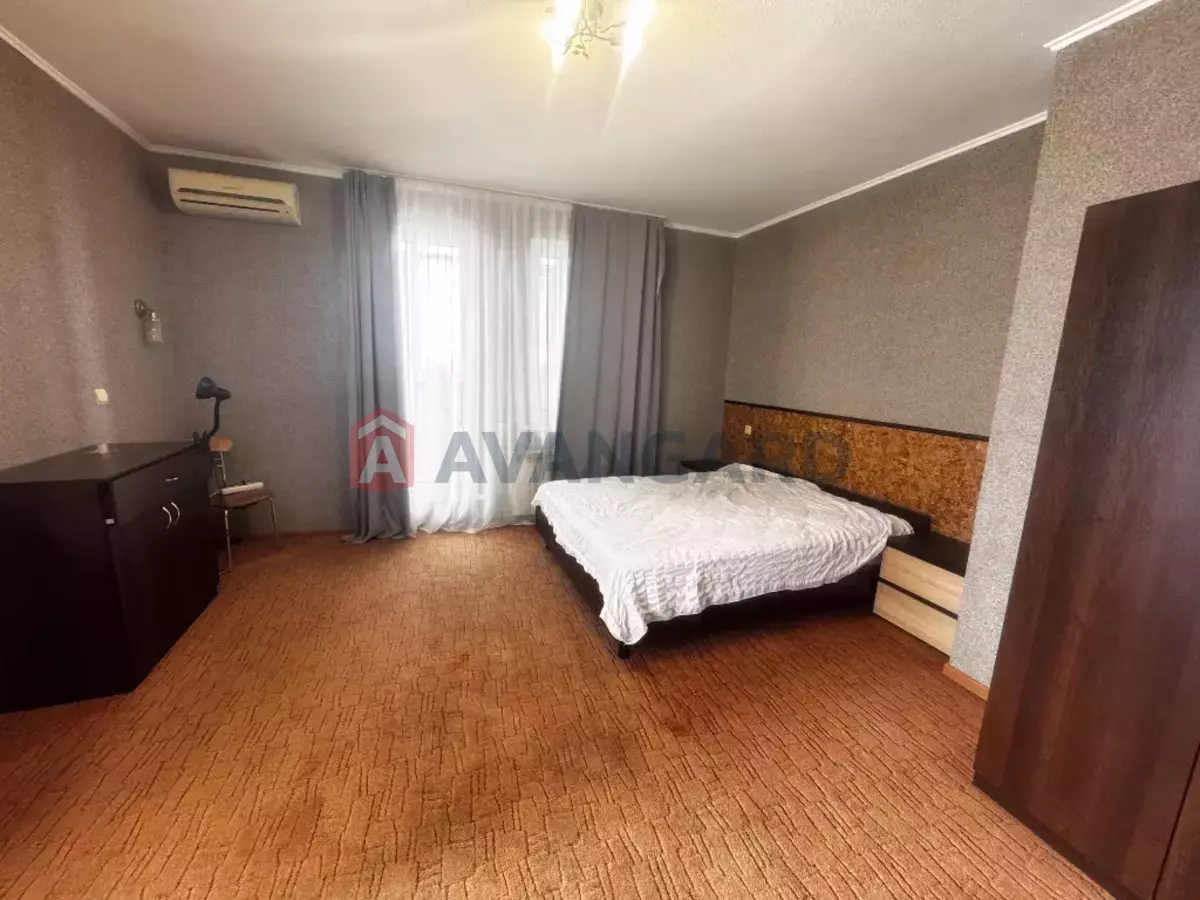 2 ����. ��������, 70/-/- ��. �., 11/17 ���� ���� 5