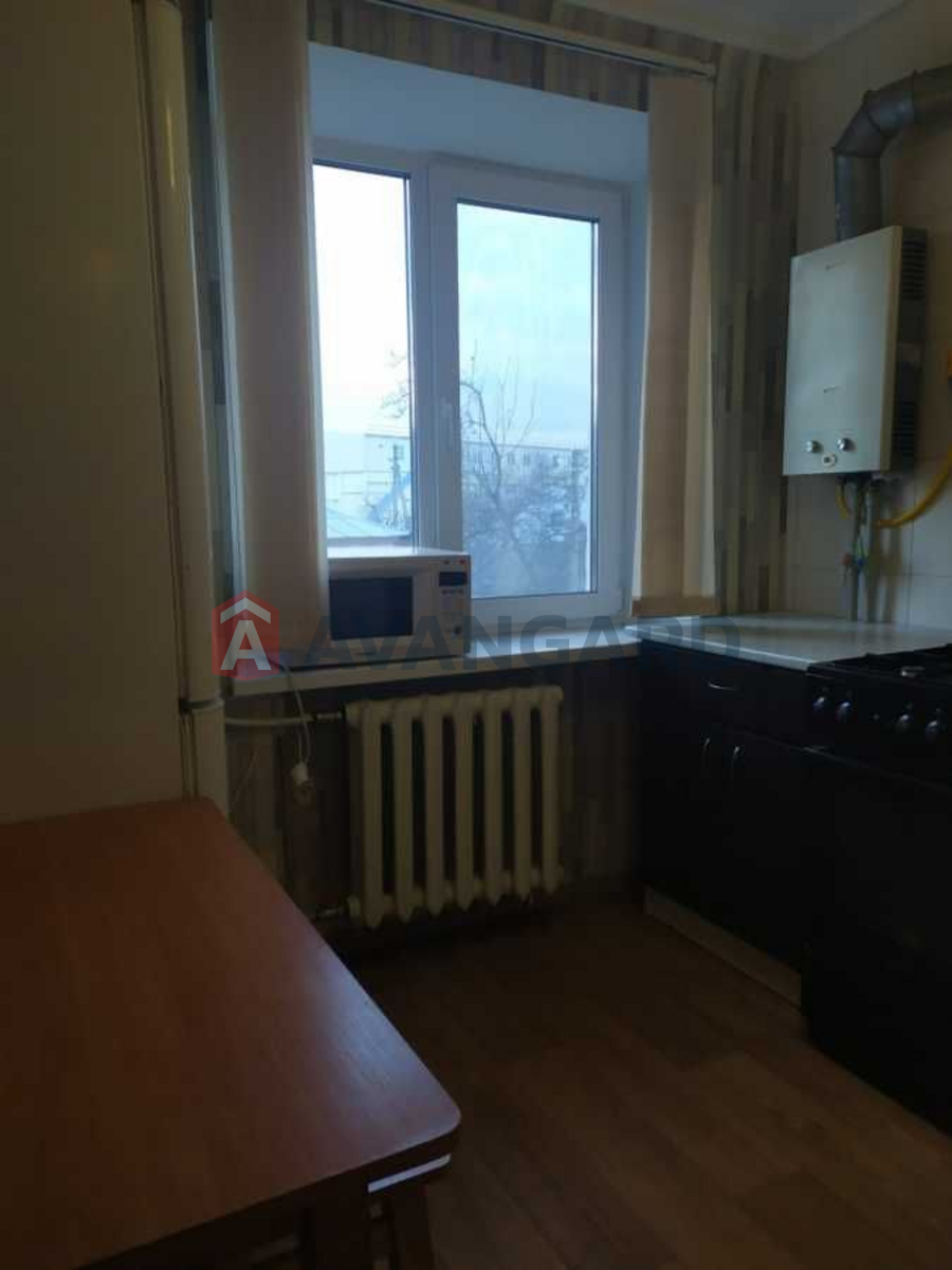 2 ����. ��������, 45/-/8 ��. �., 3/5 ���� ���� 2