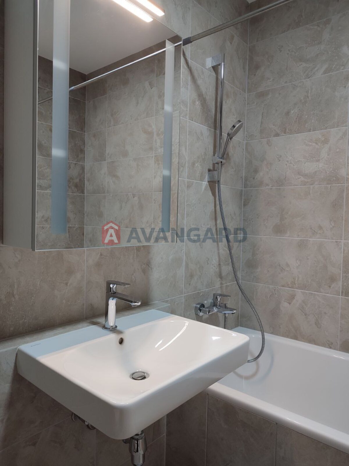 1 ��. ��������, 43/17/13 ��. �., 3/16 ������ ���� 6