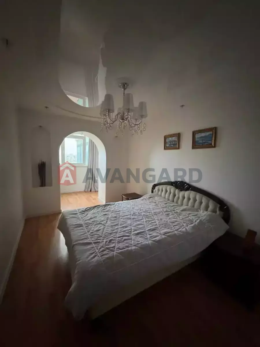 3 . , 68/-/- . ., 8/9   11