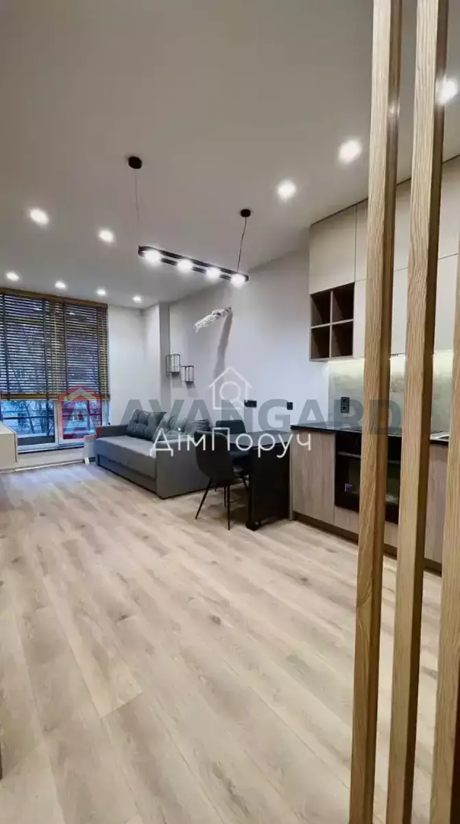 2 ����. ��������, 39/18/5 ��. �., 3/6 ���� ���� 5