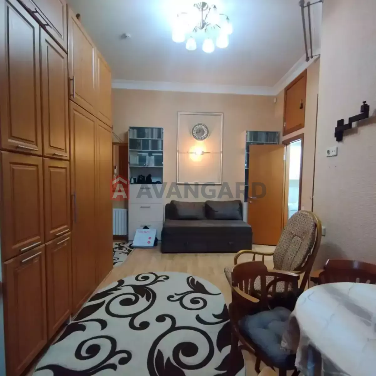 2 ��. ��������, 45/-/- ��. �., 2/3 ������ ���� 3