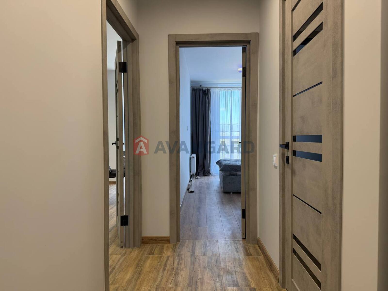 1 ��. ��������, 45/15/16 ��. �., 4/10 ������ ���� 14