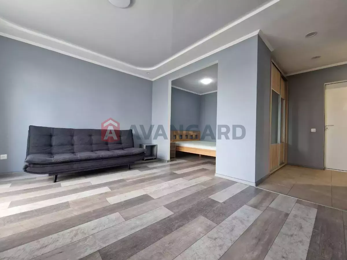 1 ��. ��������, 35/-/- ��. �., 4/9 ������ ���� 9