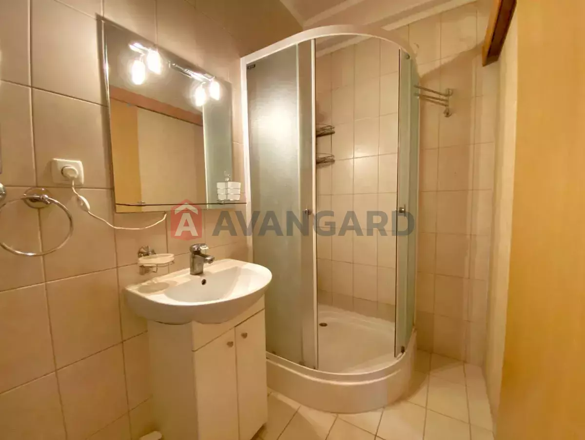 1 кім. квартира, 41/16/10 кв. м., 1/1 поверх фото 5 1 кім. квартира, 41/16/10 кв. м., 1/1 поверх фото 5