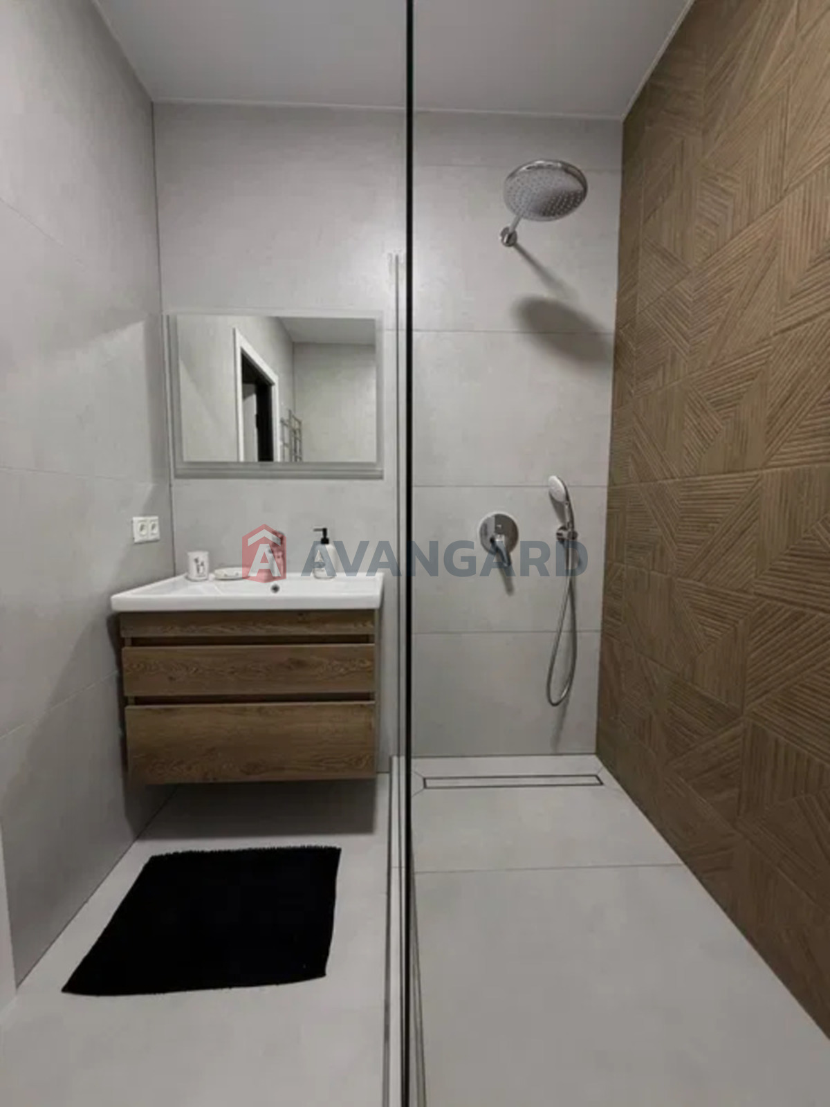 1 ��. ��������, 41/-/18 ��. �., 3/9 ������ ���� 8