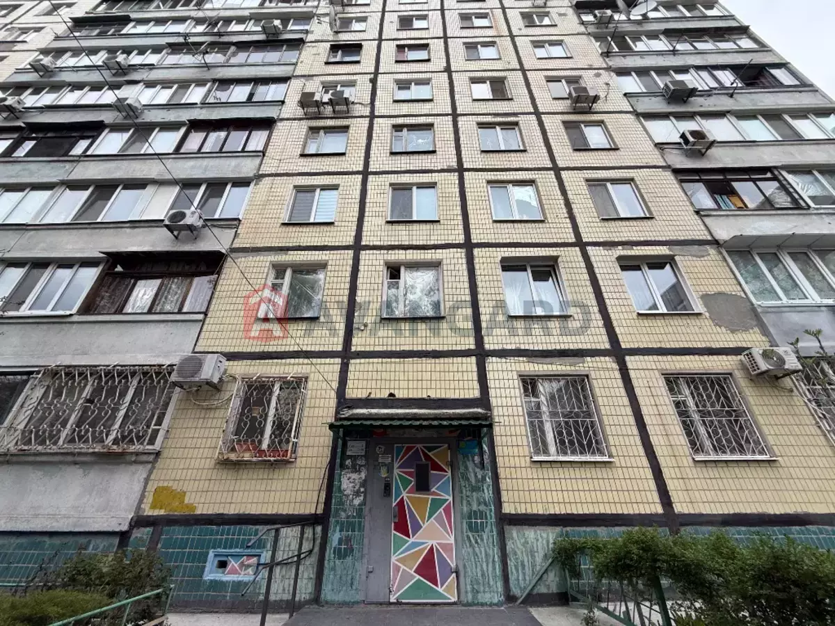 3 ��. ��������, 72/40/9 ��. �., 3/9 ������ ���� 9