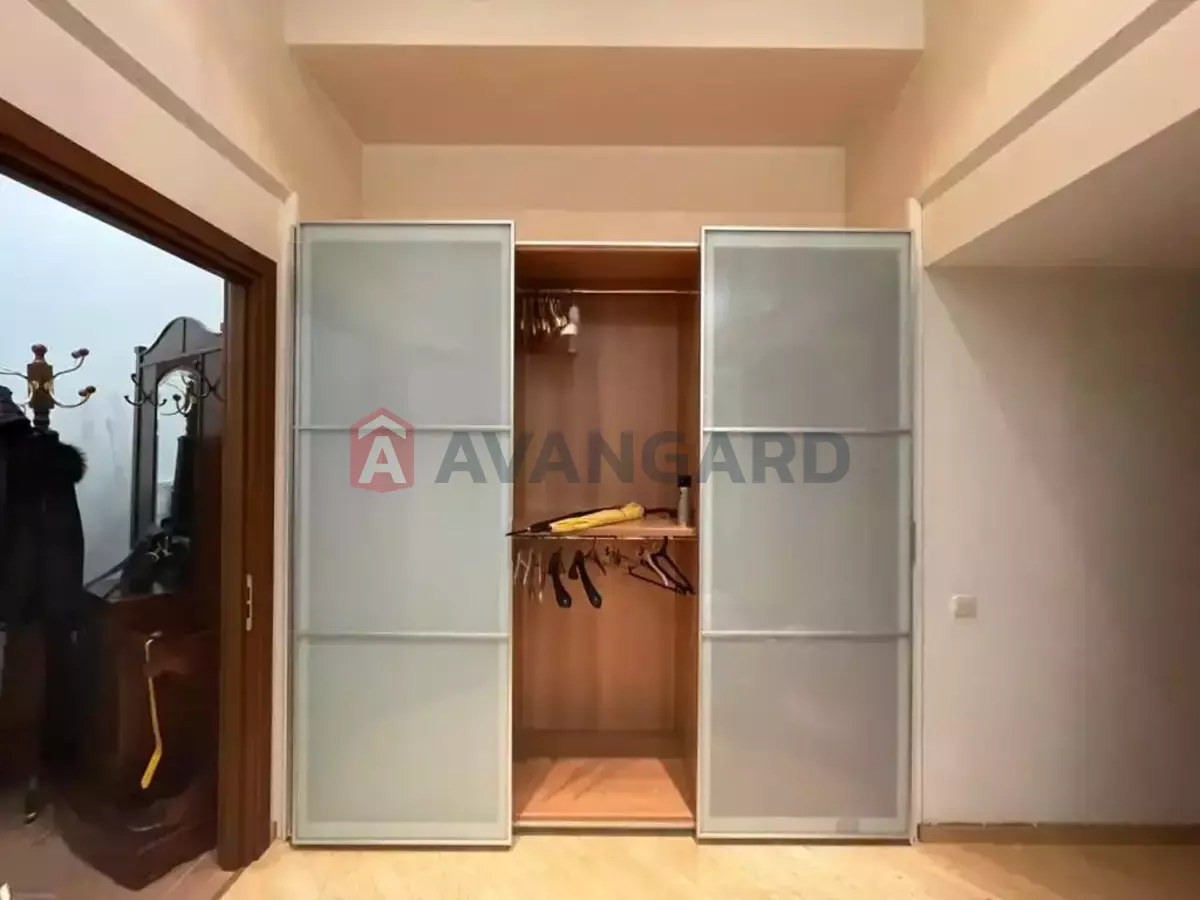 4 ����. ��������, 178/85/32 ��. �., 3/5 ���� ���� 11