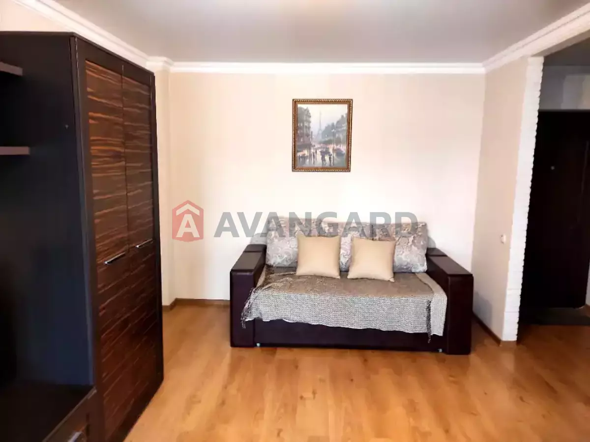 1 ��. ��������, 33/-/- ��. �., 7/9 ������ ���� 5