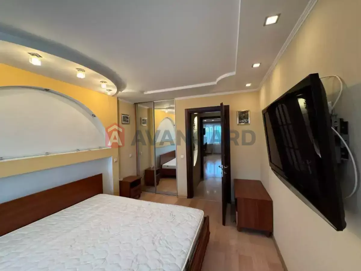 3 ����. ��������, 80/45/10 ��. �., 9/9 ���� ���� 1