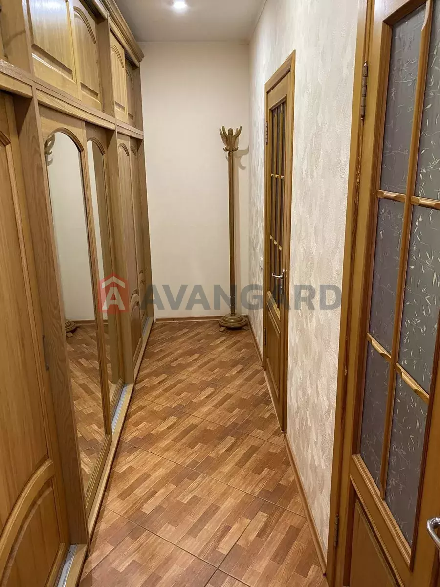 2 ��. ��������, 76/-/14 ��. �., 8/12 ������ ���� 2