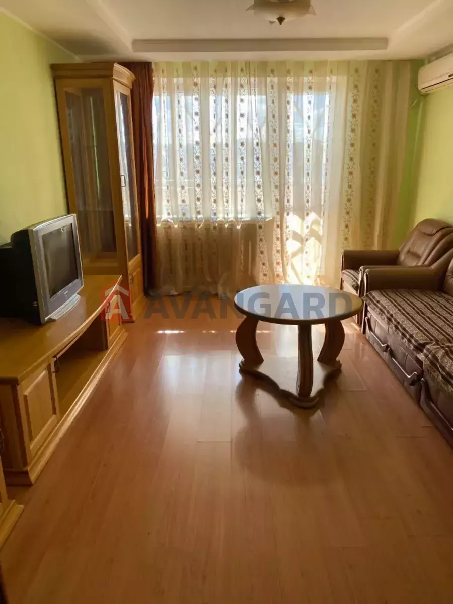 2 ����. ��������, 75/44/10 ��. �., 8/10 ���� ���� 5